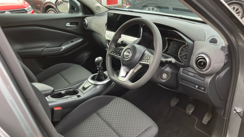 Nissan Juke 1.0 DiG-T Acenta Premium 5dr Petrol Hatchback